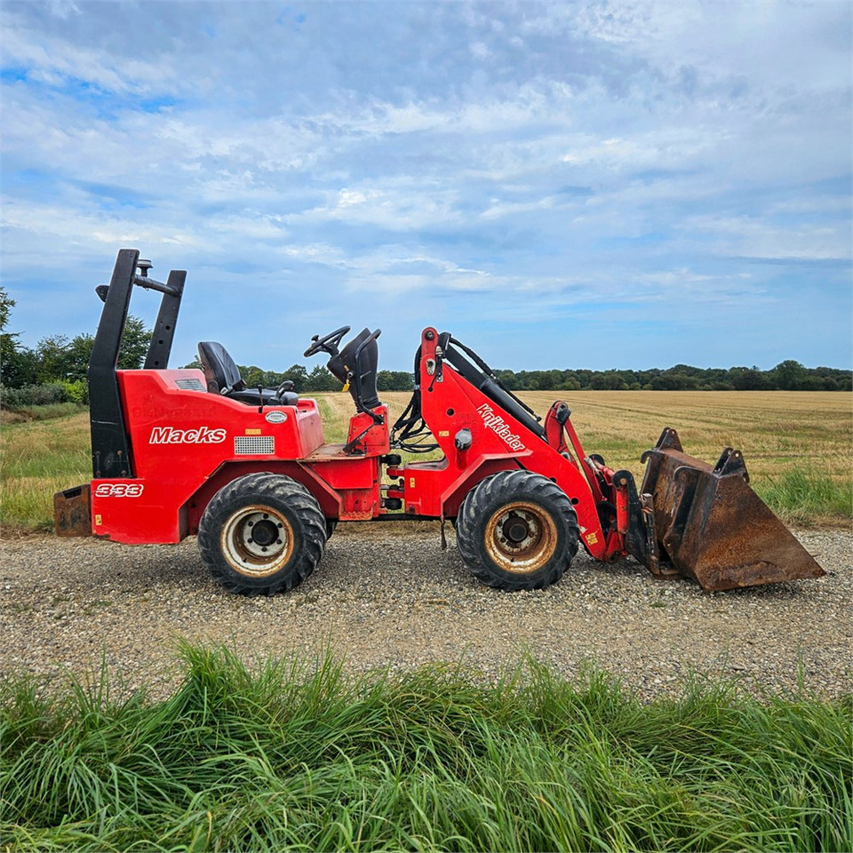 Macks 333 - Mini utovarivač: slika Macks 333 - Mini utovarivač Macks 333 - Mini utovarivač: slika Macks 333 - Mini utovarivač