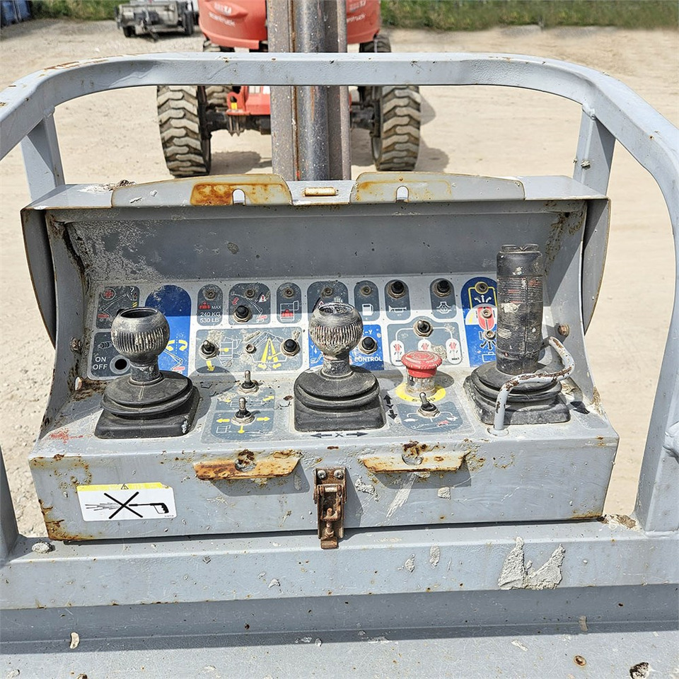 Teleskopski krak Manitou 280 TJ: slika Teleskopski krak Manitou 280 TJ