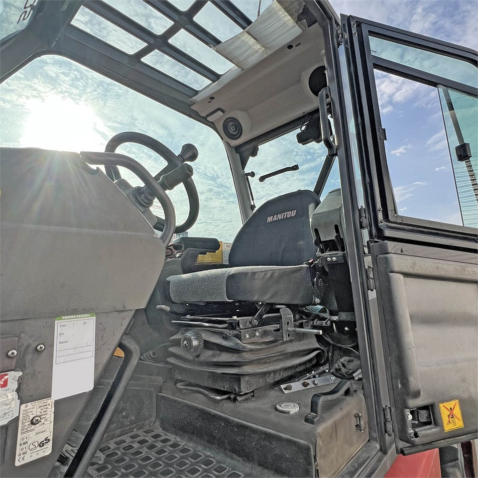 Teleskopski rukovatelj Manitou MRT 2540 M Serie: slika Teleskopski rukovatelj Manitou MRT 2540 M Serie Teleskopski rukovatelj Manitou MRT 2540 M Serie: slika Teleskopski rukovatelj Manitou MRT 2540 M Serie