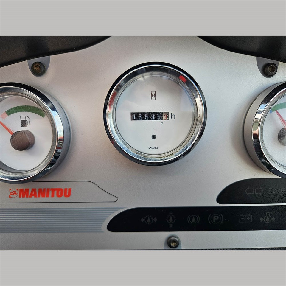 Teleskopski rukovatelj Manitou MT 732: slika Teleskopski rukovatelj Manitou MT 732