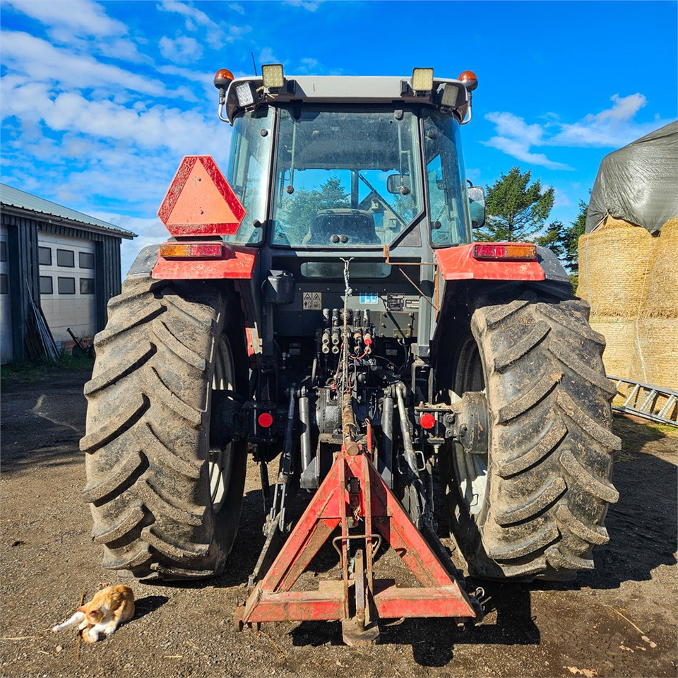 Massey Ferguson 4270 - Traktor: slika Massey Ferguson 4270 - Traktor Massey Ferguson 4270 - Traktor: slika Massey Ferguson 4270 - Traktor