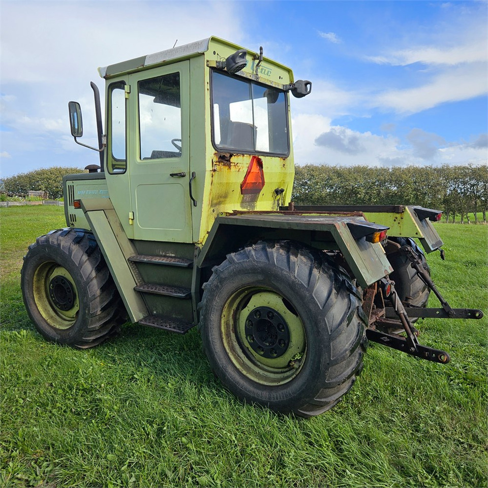 Mercedes Trac 900 Turbo - Traktor: slika Mercedes Trac 900 Turbo - Traktor Mercedes Trac 900 Turbo - Traktor: slika Mercedes Trac 900 Turbo - Traktor