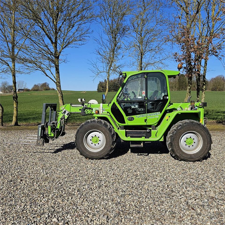 Merlo TURBO FARMER P40.7CS - Teleskopski rukovatelj: slika Merlo TURBO FARMER P40.7CS - Teleskopski rukovatelj Merlo TURBO FARMER P40.7CS - Teleskopski rukovatelj: slika Merlo TURBO FARMER P40.7CS - Teleskopski rukovatelj