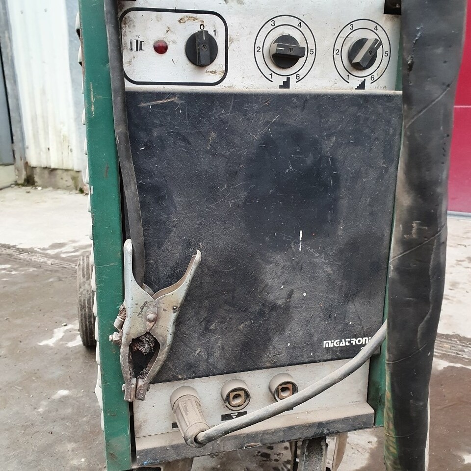 Migatronic CTU 3000 - Oprema za zavarivanje: slika Migatronic CTU 3000 - Oprema za zavarivanje Migatronic CTU 3000 - Oprema za zavarivanje: slika Migatronic CTU 3000 - Oprema za zavarivanje