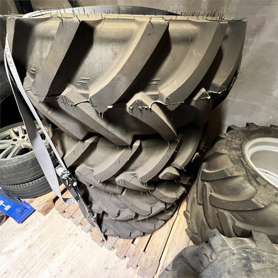 Mitas MPT-01 - Kompletan kotač: slika Mitas MPT-01 - Kompletan kotač Mitas MPT-01 - Kompletan kotač: slika Mitas MPT-01 - Kompletan kotač