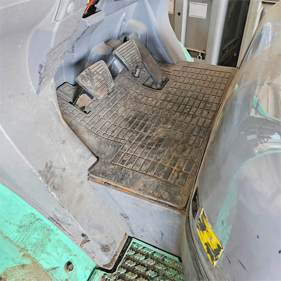 Viličar Mitsubishi FG35N: slika Viličar Mitsubishi FG35N