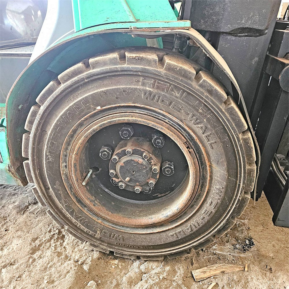 Viličar Mitsubishi FG35N: slika Viličar Mitsubishi FG35N