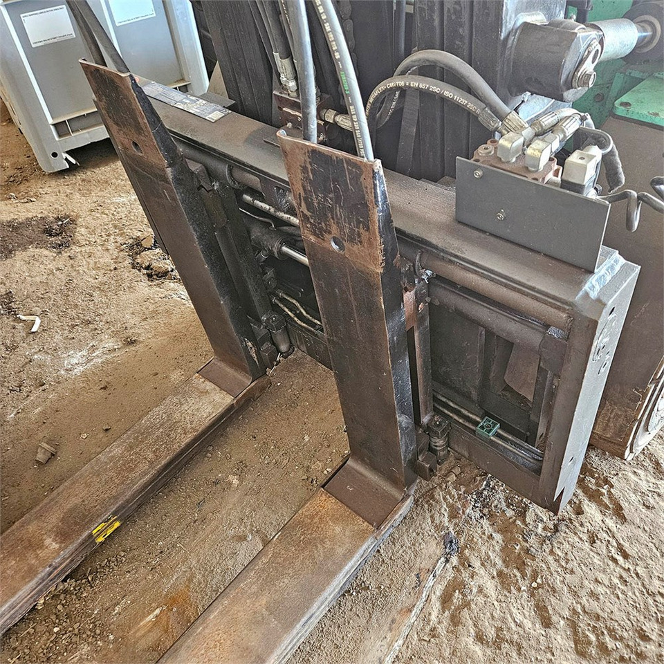 Viličar Mitsubishi FG35N: slika Viličar Mitsubishi FG35N