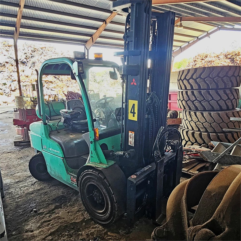 Viličar Mitsubishi FG35N: slika Viličar Mitsubishi FG35N