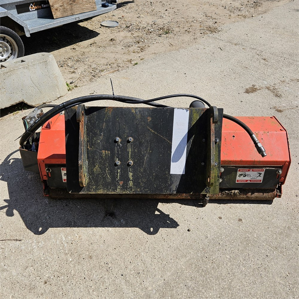 Muratori MT20 155 - Vrtna kosilica: slika Muratori MT20 155 - Vrtna kosilica Muratori MT20 155 - Vrtna kosilica: slika Muratori MT20 155 - Vrtna kosilica