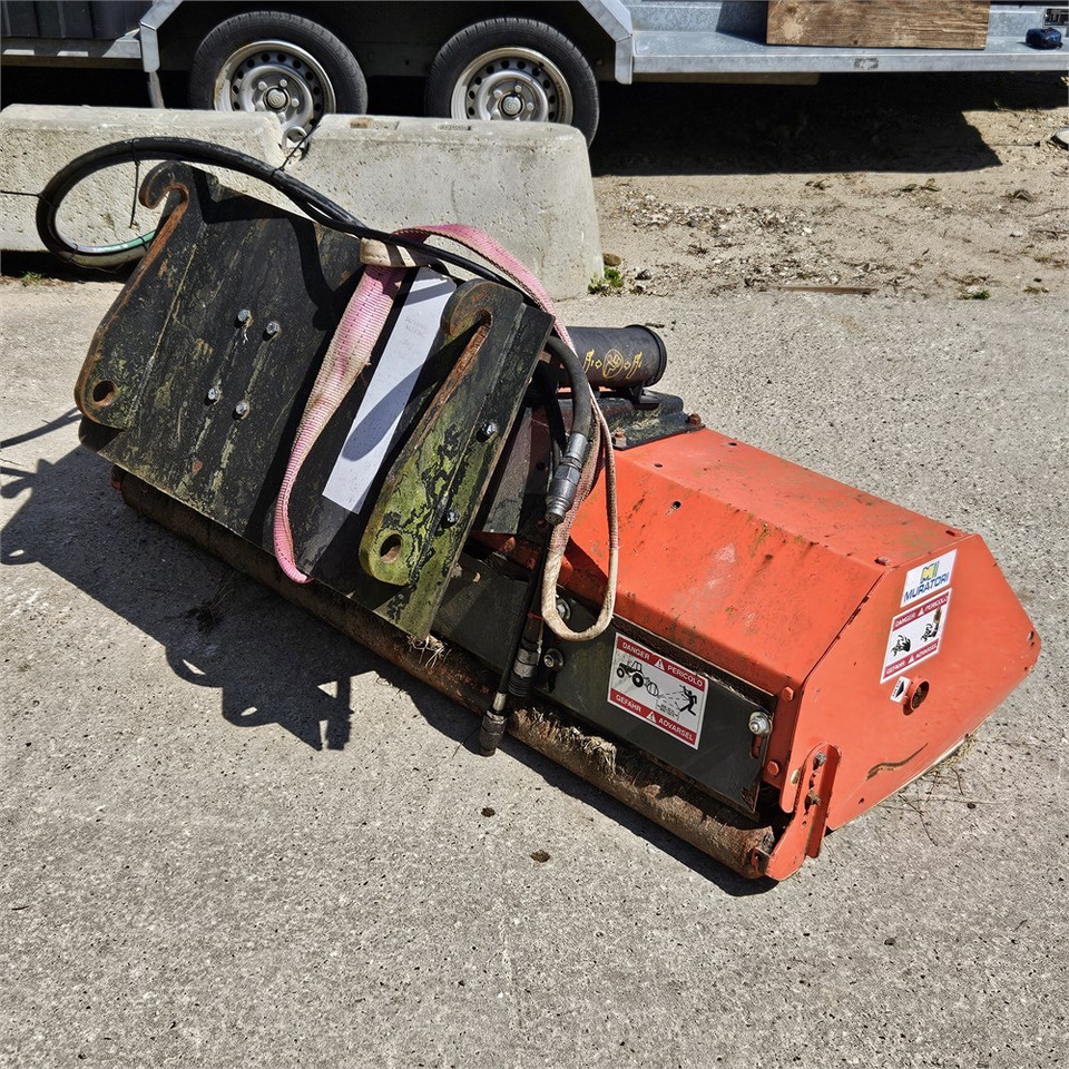 Muratori MT20 155 - Vrtna kosilica: slika Muratori MT20 155 - Vrtna kosilica Muratori MT20 155 - Vrtna kosilica: slika Muratori MT20 155 - Vrtna kosilica