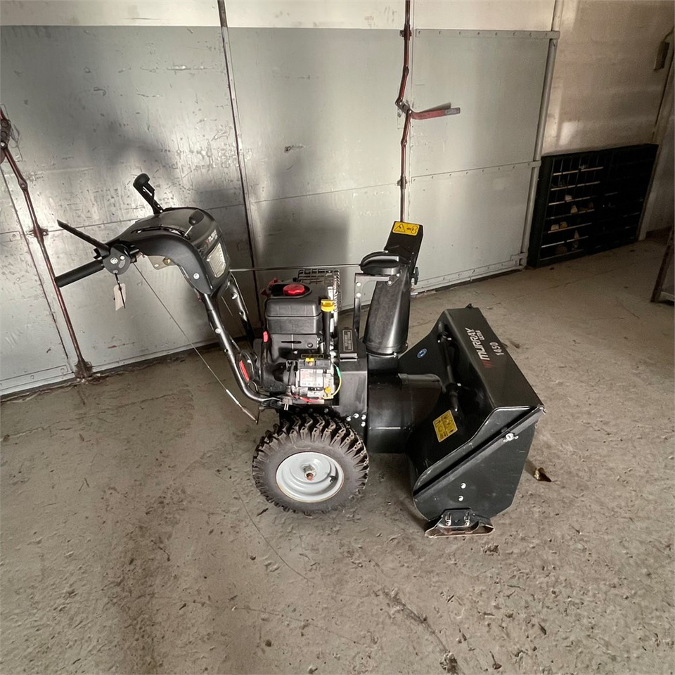 Murray Ultra 1450 - Freza za snijeg: slika Murray Ultra 1450 - Freza za snijeg Murray Ultra 1450 - Freza za snijeg: slika Murray Ultra 1450 - Freza za snijeg