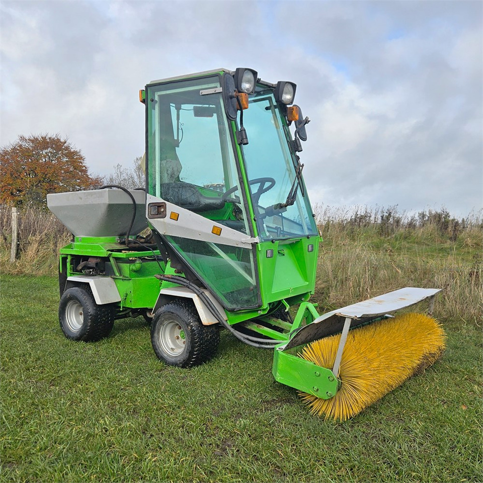 Egholm UH9PF - Namjenska/ Posebna vozila: slika Egholm UH9PF - Namjenska/ Posebna vozila Egholm UH9PF - Namjenska/ Posebna vozila: slika Egholm UH9PF - Namjenska/ Posebna vozila