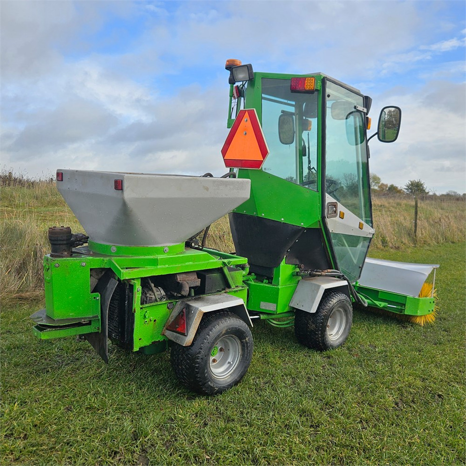 Egholm UH9PF - Namjenska/ Posebna vozila: slika Egholm UH9PF - Namjenska/ Posebna vozila Egholm UH9PF - Namjenska/ Posebna vozila: slika Egholm UH9PF - Namjenska/ Posebna vozila