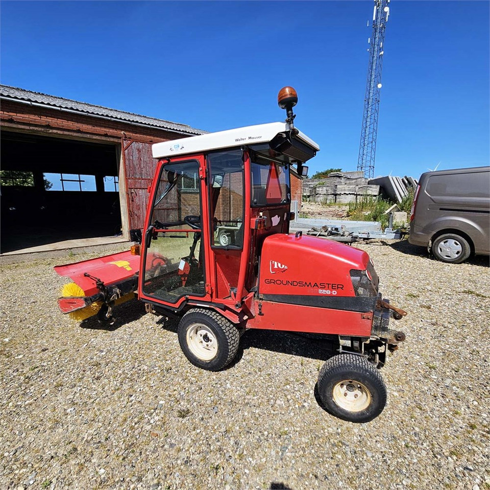 Namjenska/ Posebna vozila Toro Groundsmaster 228 D: slika Namjenska/ Posebna vozila Toro Groundsmaster 228 D
