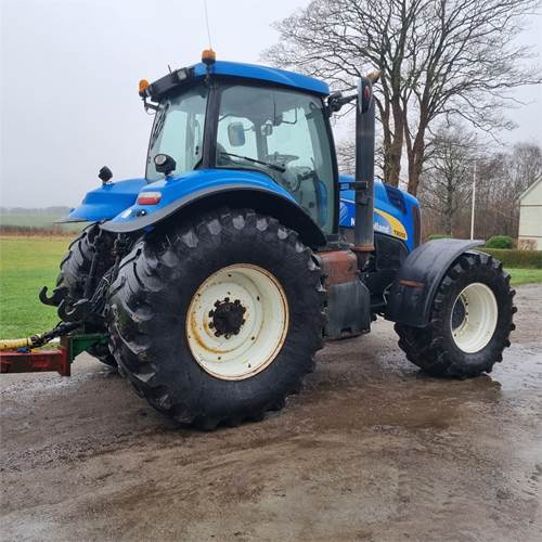 New Holland T8050 Class 5 - Traktor: slika New Holland T8050 Class 5 - Traktor New Holland T8050 Class 5 - Traktor: slika New Holland T8050 Class 5 - Traktor