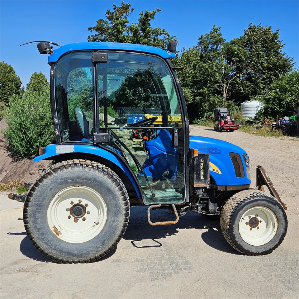 New Holland TC35DA - Općinski traktor: slika New Holland TC35DA - Općinski traktor New Holland TC35DA - Općinski traktor: slika New Holland TC35DA - Općinski traktor
