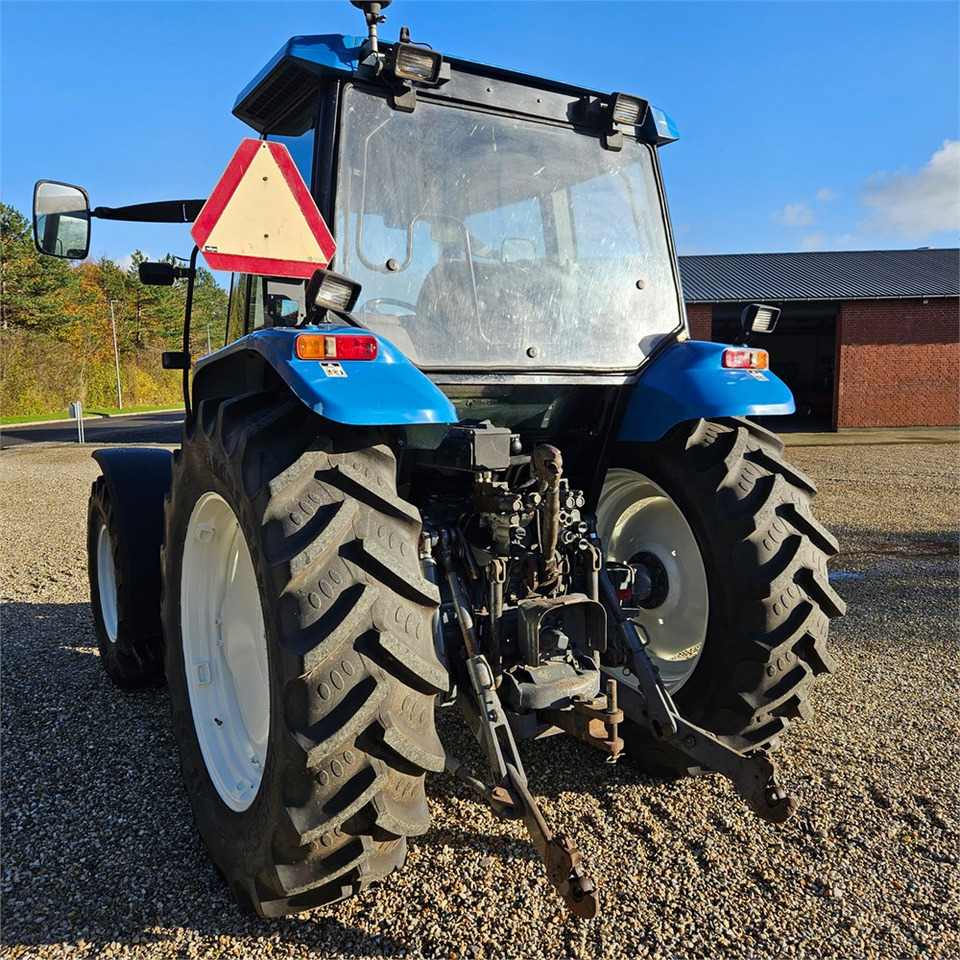 New Holland TS 100 - Traktor: slika New Holland TS 100 - Traktor New Holland TS 100 - Traktor: slika New Holland TS 100 - Traktor