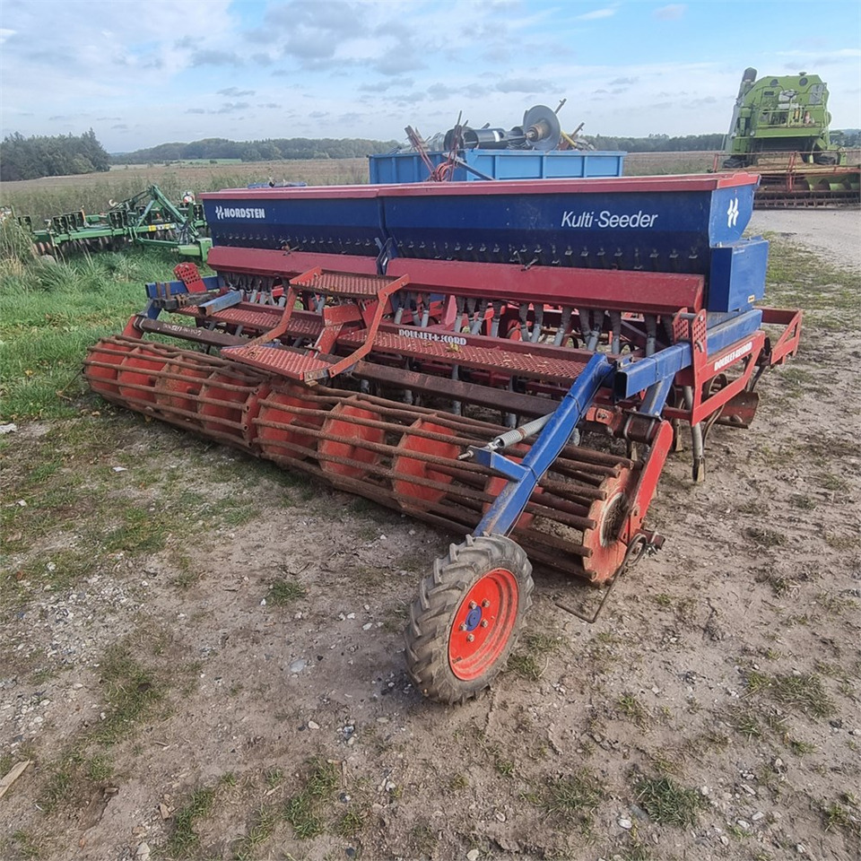 Nordsten Kulti-seeder - Oprema za sijanje: slika Nordsten Kulti-seeder - Oprema za sijanje Nordsten Kulti-seeder - Oprema za sijanje: slika Nordsten Kulti-seeder - Oprema za sijanje
