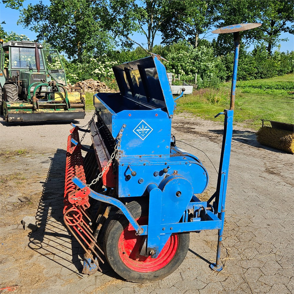 Nordsten Lift-o-Matic 2,5 - Oprema za sijanje: slika Nordsten Lift-o-Matic 2,5 - Oprema za sijanje Nordsten Lift-o-Matic 2,5 - Oprema za sijanje: slika Nordsten Lift-o-Matic 2,5 - Oprema za sijanje