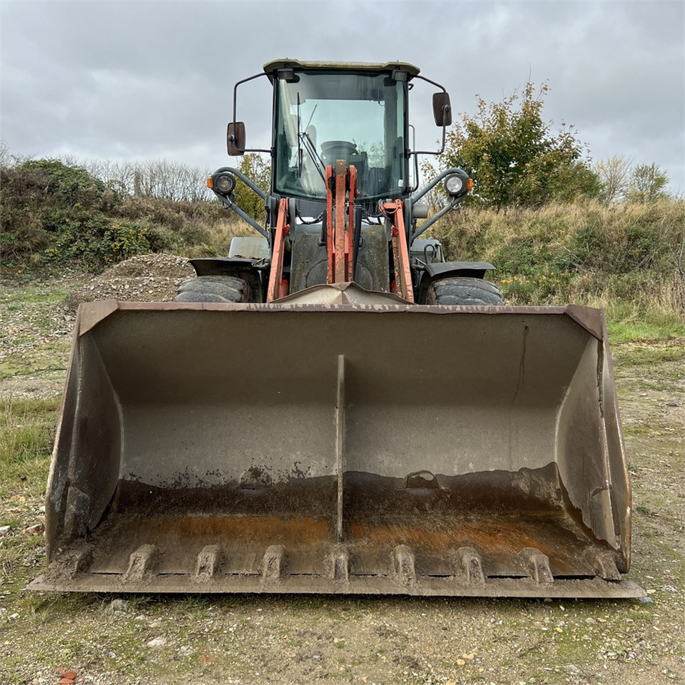 O&K L25.5 - Utovarivač na kotačima: slika O&K L25.5 - Utovarivač na kotačima O&K L25.5 - Utovarivač na kotačima: slika O&K L25.5 - Utovarivač na kotačima