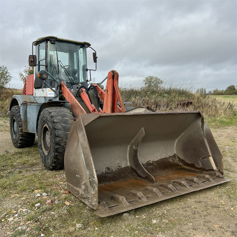 O&K L25.5 - Utovarivač na kotačima: slika O&K L25.5 - Utovarivač na kotačima O&K L25.5 - Utovarivač na kotačima: slika O&K L25.5 - Utovarivač na kotačima