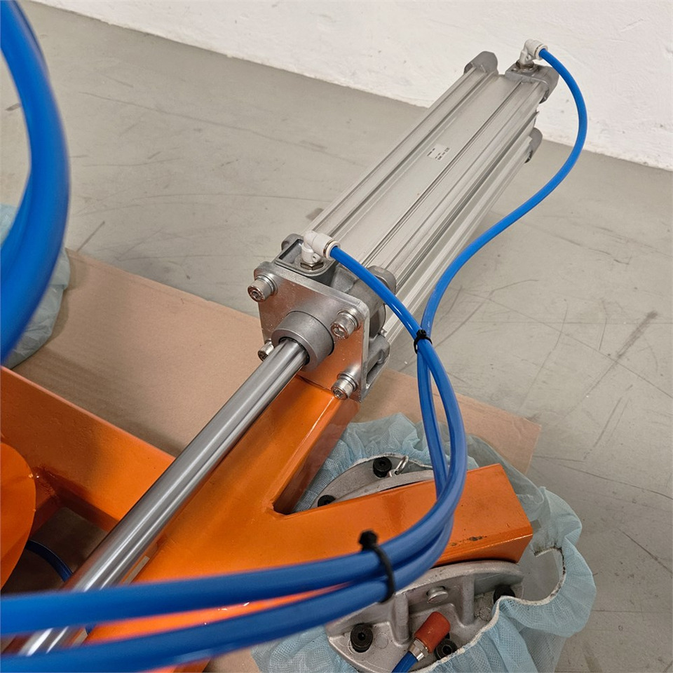 Oprema za rukovanje materijalima 1.Ønsker Du nyt fabrikat oprettet, skriv i note ! AL-Spider 4-100: slika Oprema za rukovanje materijalima 1.Ønsker Du nyt fabrikat oprettet, skriv i note ! AL-Spider 4-100