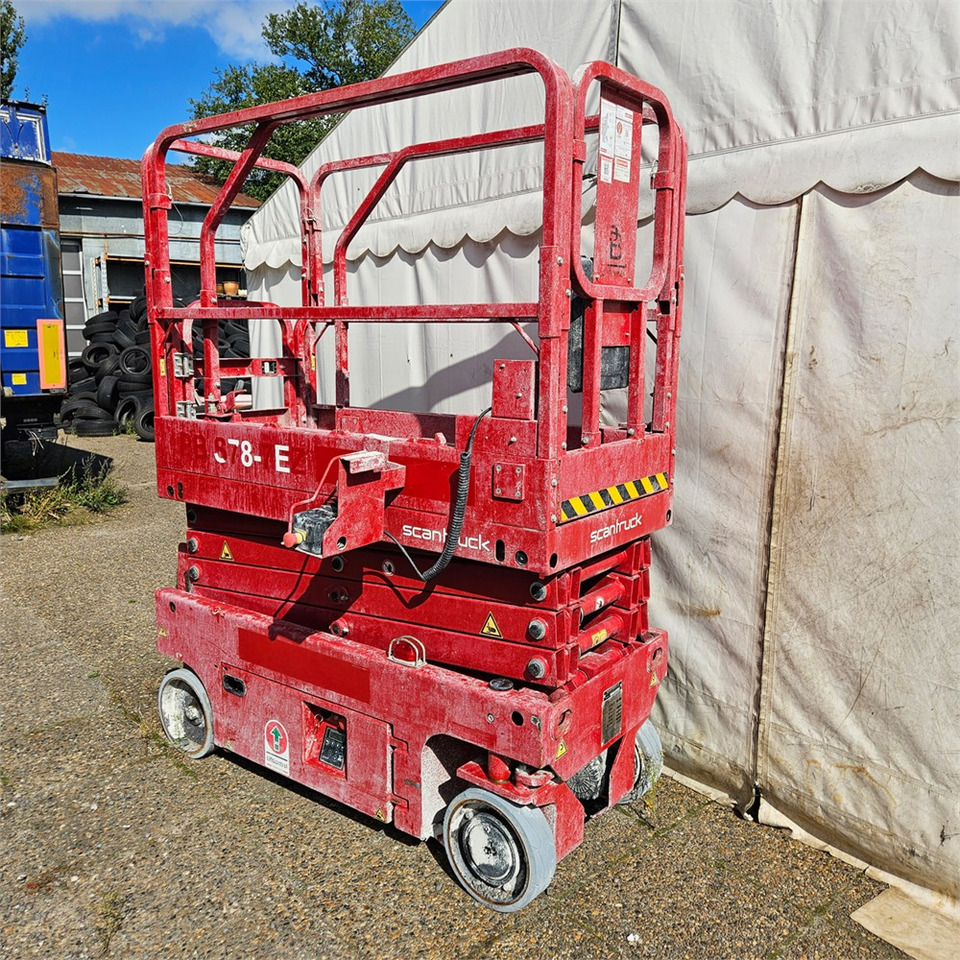 PB Lifttechnik ZS0607AC - Škarasta podizna platforma: slika PB Lifttechnik ZS0607AC - Škarasta podizna platforma PB Lifttechnik ZS0607AC - Škarasta podizna platforma: slika PB Lifttechnik ZS0607AC - Škarasta podizna platforma