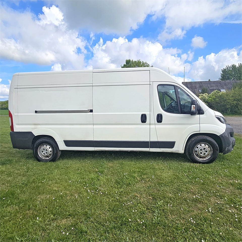 Peugeot Boxer - Furgon: slika Peugeot Boxer - Furgon Peugeot Boxer - Furgon: slika Peugeot Boxer - Furgon
