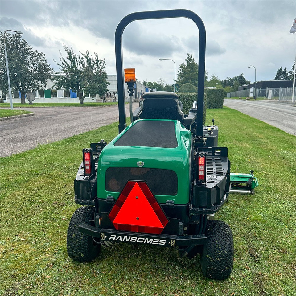 Ransomes Highway 3 4WD - Vrtna kosilica: slika Ransomes Highway 3 4WD - Vrtna kosilica Ransomes Highway 3 4WD - Vrtna kosilica: slika Ransomes Highway 3 4WD - Vrtna kosilica