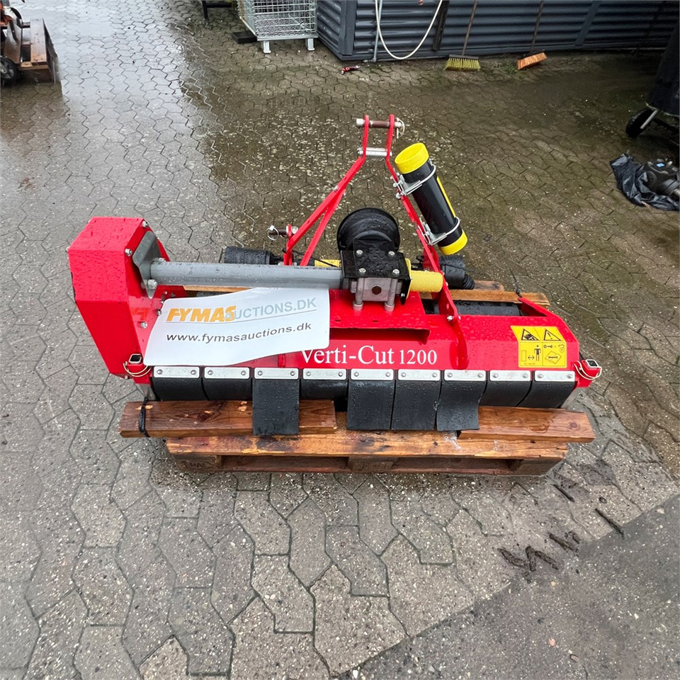 Redexim VC1200 - Vrtna kosilica: slika Redexim VC1200 - Vrtna kosilica Redexim VC1200 - Vrtna kosilica: slika Redexim VC1200 - Vrtna kosilica