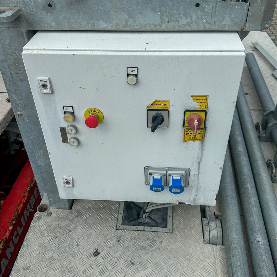 Scanclimber SC 8000 - Podizna platforma: slika Scanclimber SC 8000 - Podizna platforma Scanclimber SC 8000 - Podizna platforma: slika Scanclimber SC 8000 - Podizna platforma