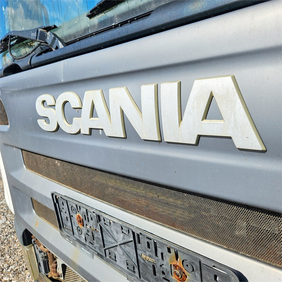 Kamion s kabelskim sustavom Scania P310: slika Kamion s kabelskim sustavom Scania P310