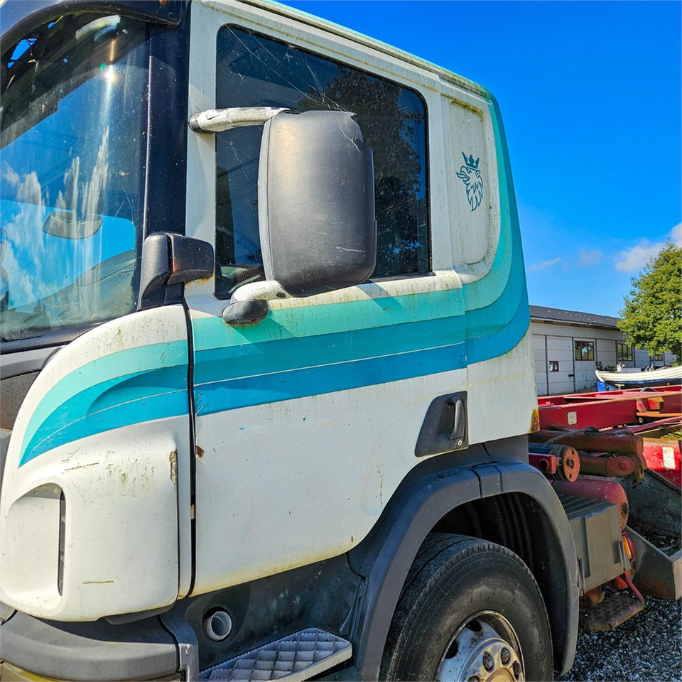 Kamion s kabelskim sustavom Scania P310: slika Kamion s kabelskim sustavom Scania P310