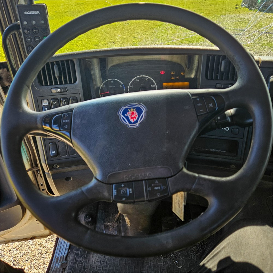 Kamion s kabelskim sustavom Scania P310: slika Kamion s kabelskim sustavom Scania P310