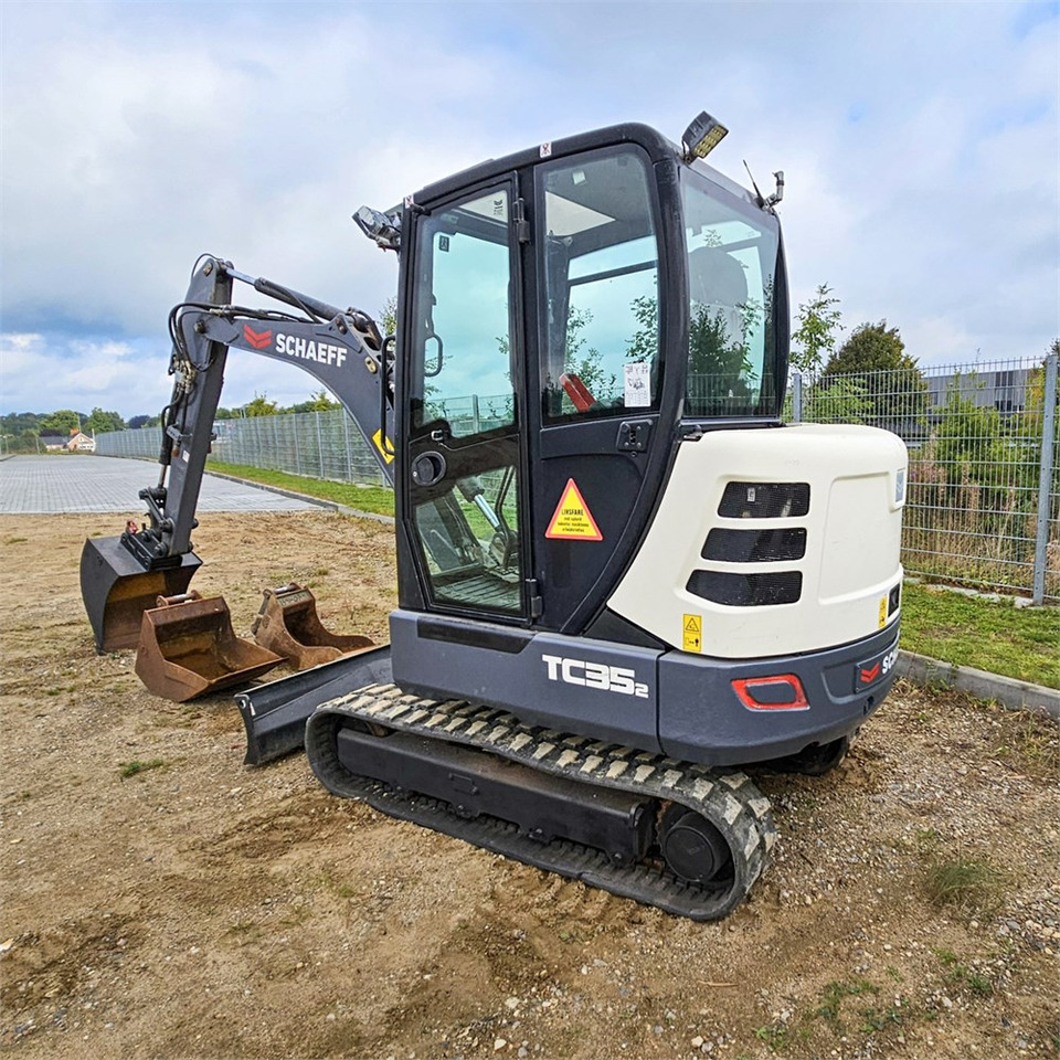Schaeff-Terex TC35-2 - Mini bager: slika Schaeff-Terex TC35-2 - Mini bager Schaeff-Terex TC35-2 - Mini bager: slika Schaeff-Terex TC35-2 - Mini bager
