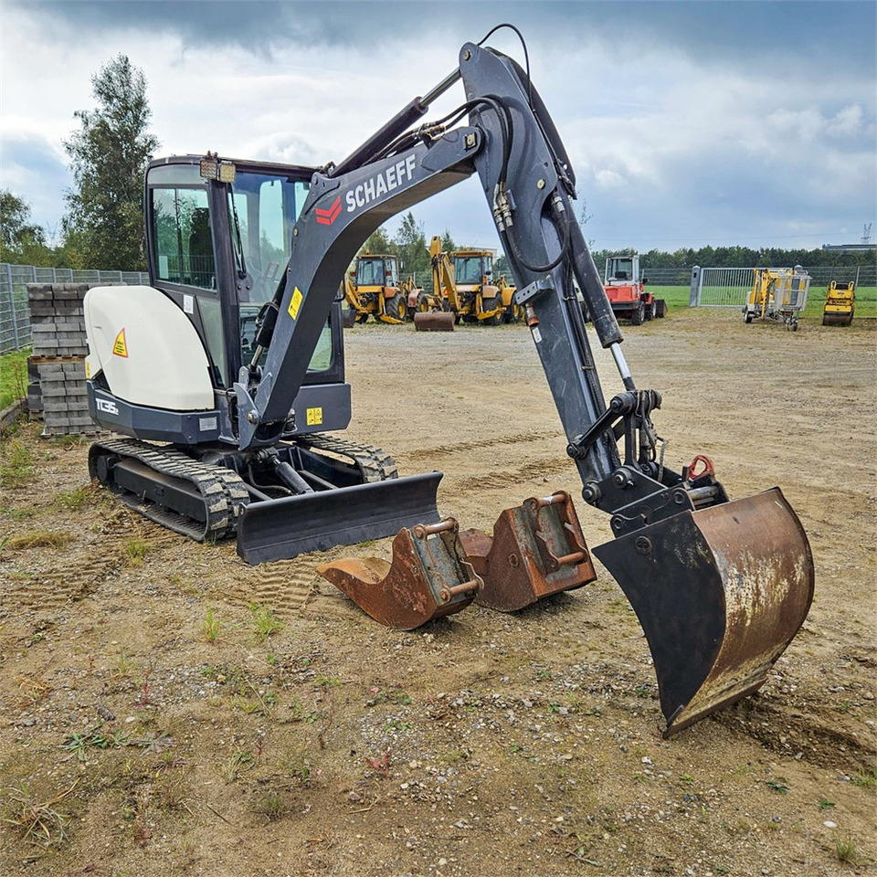 Schaeff-Terex TC35-2 - Mini bager: slika Schaeff-Terex TC35-2 - Mini bager Schaeff-Terex TC35-2 - Mini bager: slika Schaeff-Terex TC35-2 - Mini bager