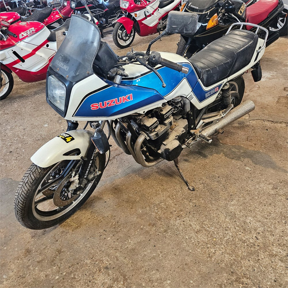 Suzuki GSX 1100 ES - Motocikl: slika Suzuki GSX 1100 ES - Motocikl Suzuki GSX 1100 ES - Motocikl: slika Suzuki GSX 1100 ES - Motocikl