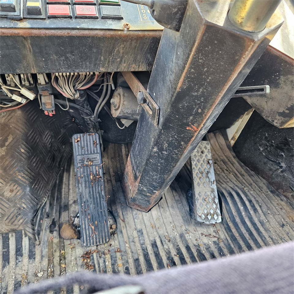 Viličar Svetruck 860: slika Viličar Svetruck 860 Viličar Svetruck 860: slika Viličar Svetruck 860