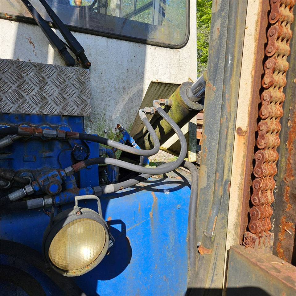 Viličar Svetruck 860: slika Viličar Svetruck 860 Viličar Svetruck 860: slika Viličar Svetruck 860