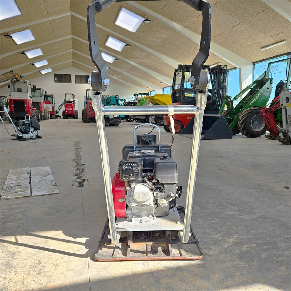 Swepac F 92 A - Vibro ploča: slika Swepac F 92 A - Vibro ploča Swepac F 92 A - Vibro ploča: slika Swepac F 92 A - Vibro ploča