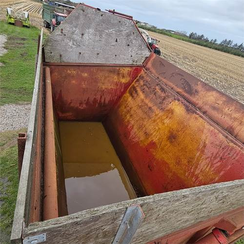 TIM 441 - 803 - Nagibna prikolica za poljoprivredna gospodarstva/ Istovarivač: slika TIM 441 - 803 - Nagibna prikolica za poljoprivredna gospodarstva/ Istovarivač TIM 441 - 803 - Nagibna prikolica za poljoprivredna gospodarstva/ Istovarivač: slika TIM 441 - 803 - Nagibna prikolica za poljoprivredna gospodarstva/ Istovarivač