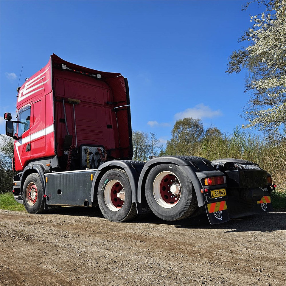 Scania R 560 LA6X2 HNB - Tegljač: slika Scania R 560 LA6X2 HNB - Tegljač Scania R 560 LA6X2 HNB - Tegljač: slika Scania R 560 LA6X2 HNB - Tegljač