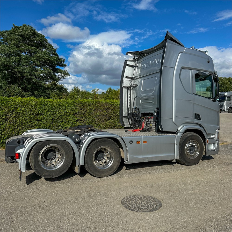 Scania R530 (A6X2NB) - Tegljač: slika Scania R530 (A6X2NB) - Tegljač Scania R530 (A6X2NB) - Tegljač: slika Scania R530 (A6X2NB) - Tegljač