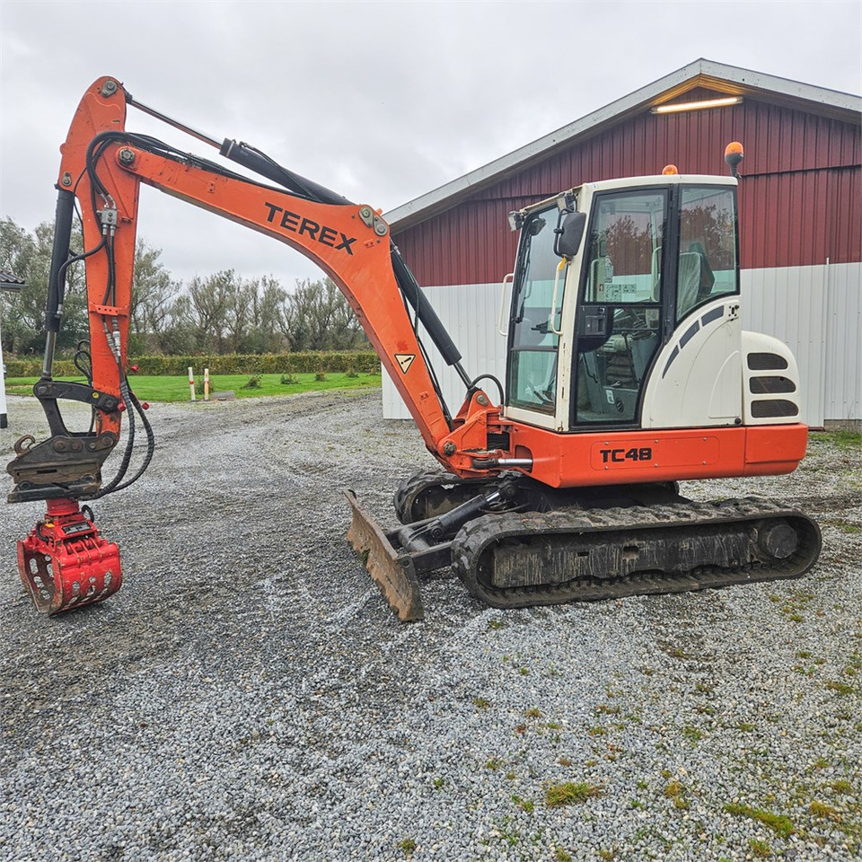 Terex TC48 - Mini bager: slika Terex TC48 - Mini bager Terex TC48 - Mini bager: slika Terex TC48 - Mini bager