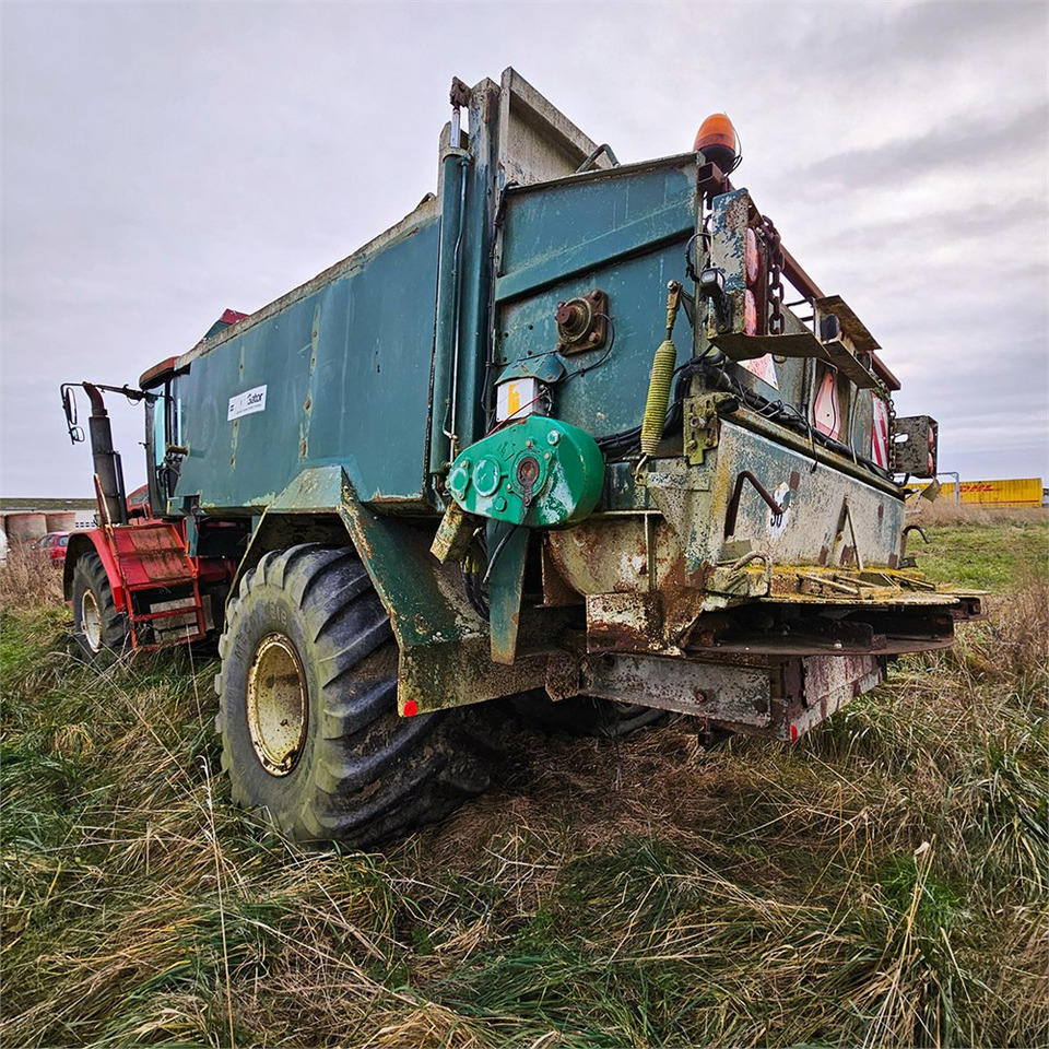 Terragator 2104 - Oprema za gnojenje: slika Terragator 2104 - Oprema za gnojenje Terragator 2104 - Oprema za gnojenje: slika Terragator 2104 - Oprema za gnojenje