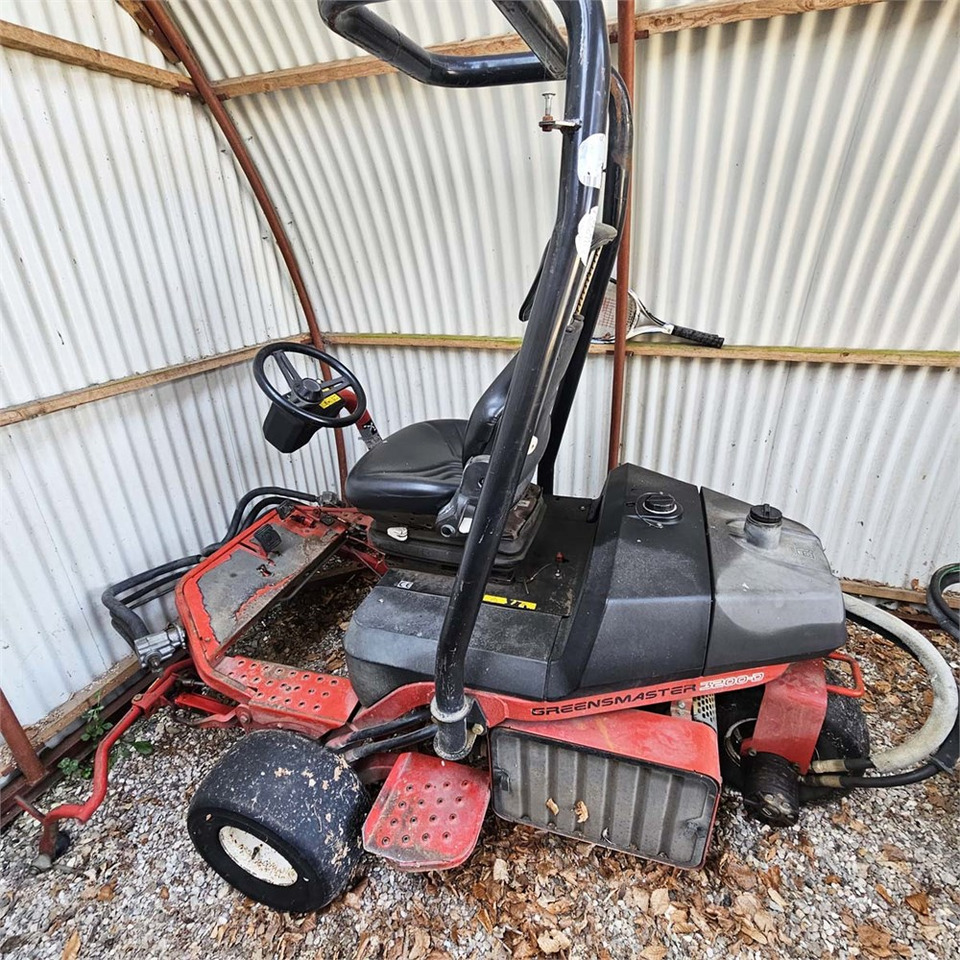 Toro Greensmaster 3200-D - Vrtna kosilica: slika Toro Greensmaster 3200-D - Vrtna kosilica Toro Greensmaster 3200-D - Vrtna kosilica: slika Toro Greensmaster 3200-D - Vrtna kosilica