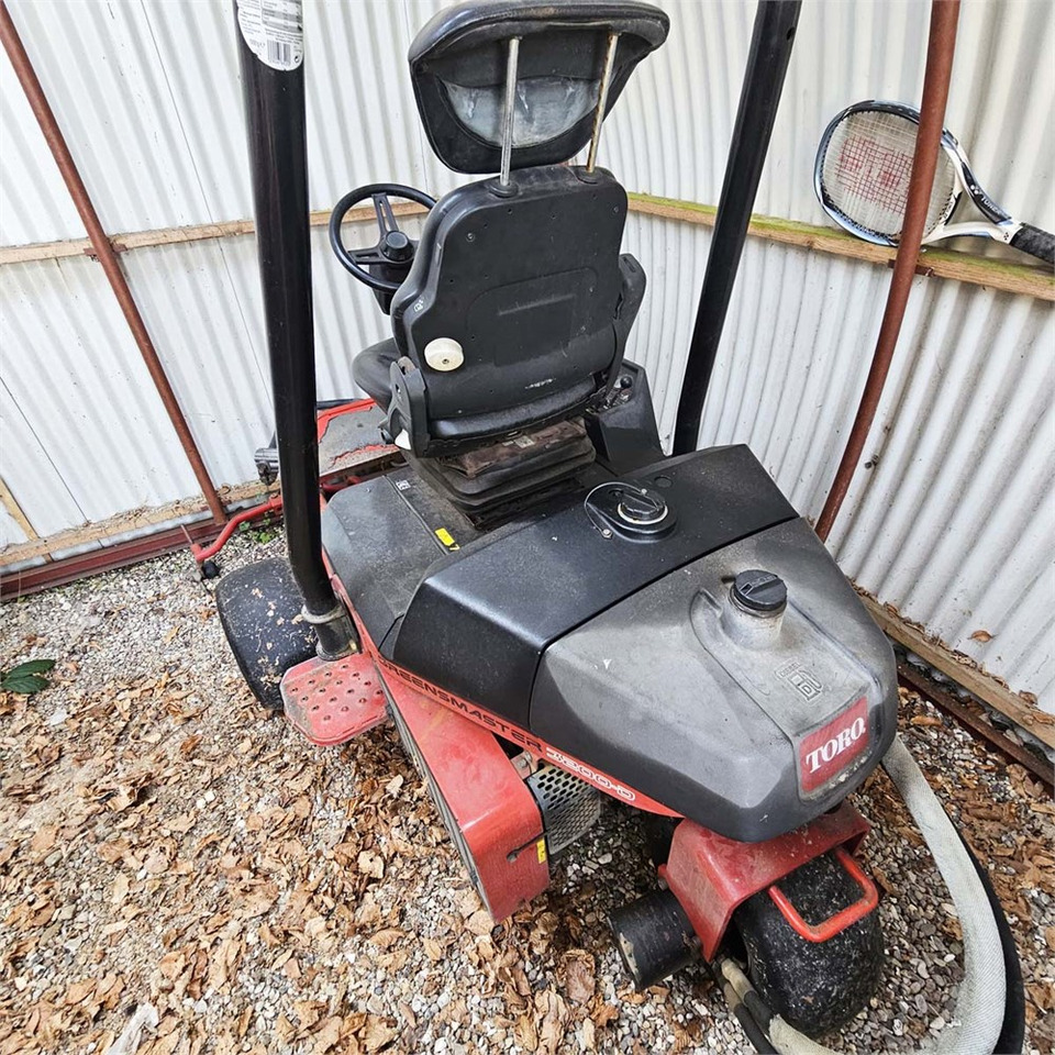 Toro Greensmaster 3200-D - Vrtna kosilica: slika Toro Greensmaster 3200-D - Vrtna kosilica Toro Greensmaster 3200-D - Vrtna kosilica: slika Toro Greensmaster 3200-D - Vrtna kosilica