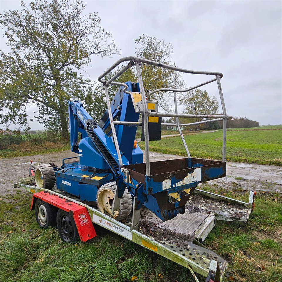 UpRight AB38 - Zglobni krak: slika UpRight AB38 - Zglobni krak UpRight AB38 - Zglobni krak: slika UpRight AB38 - Zglobni krak