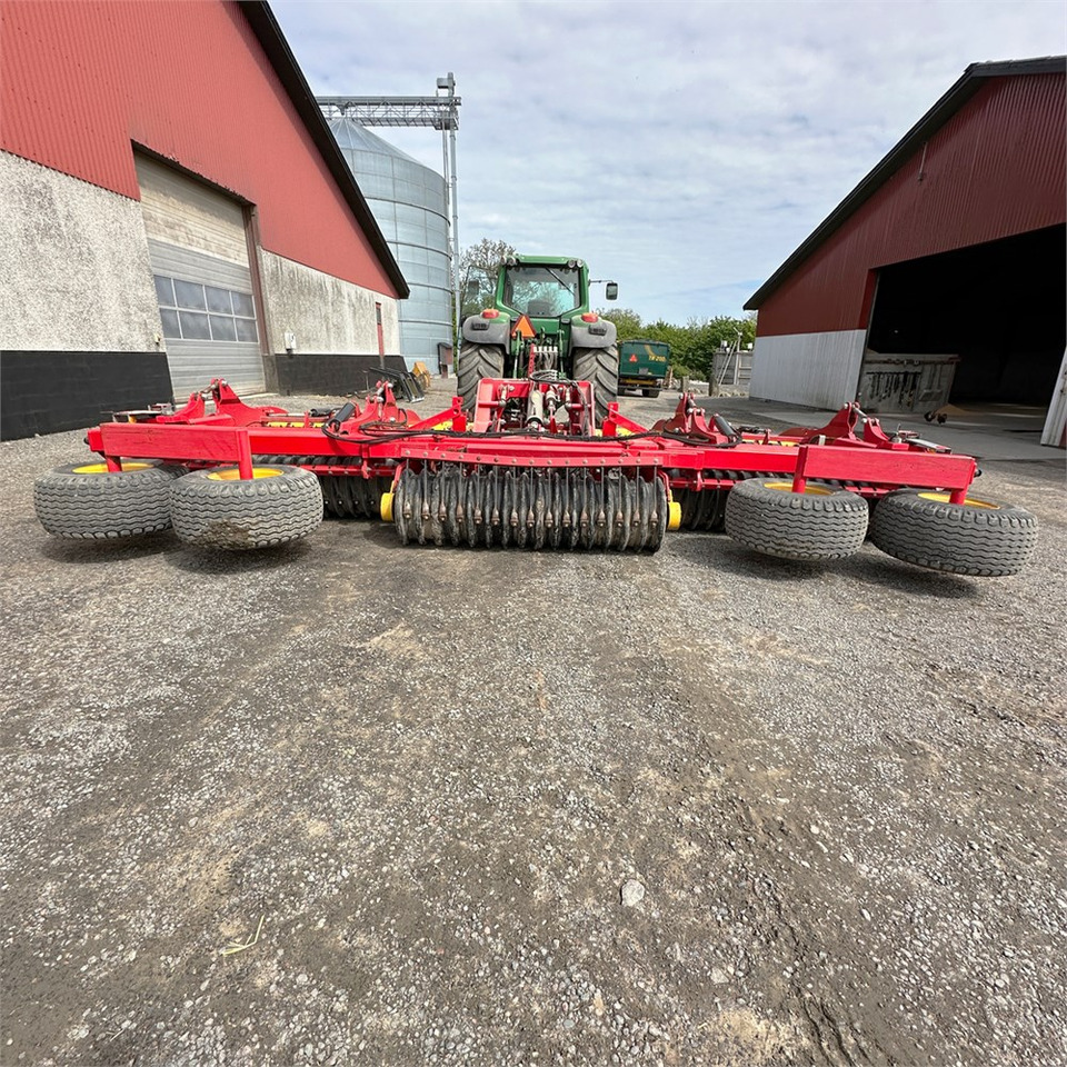Väderstad Carrier 650 - Oprema za obradu tla: slika Väderstad Carrier 650 - Oprema za obradu tla Väderstad Carrier 650 - Oprema za obradu tla: slika Väderstad Carrier 650 - Oprema za obradu tla